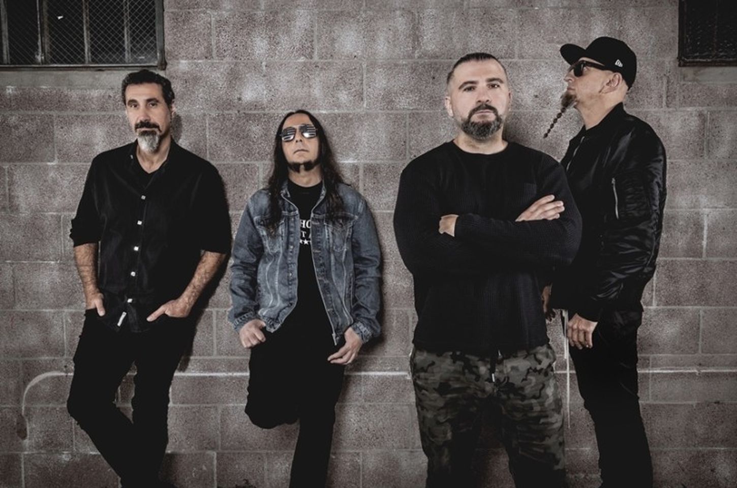 30e e System Of A Down firmam parceria global para turnês e marketing