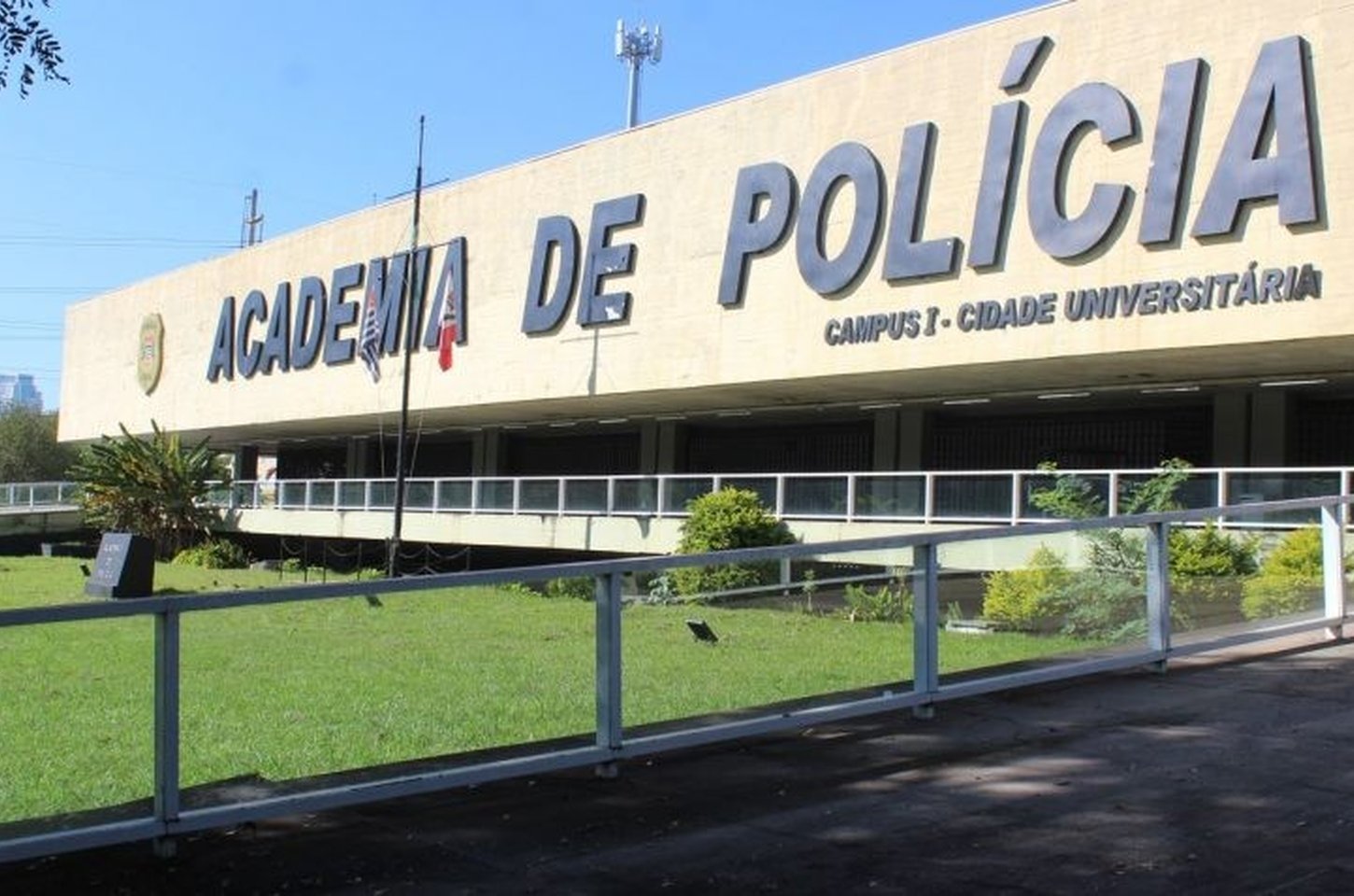 Acadepol lança novos cursos para policiais civis em SP