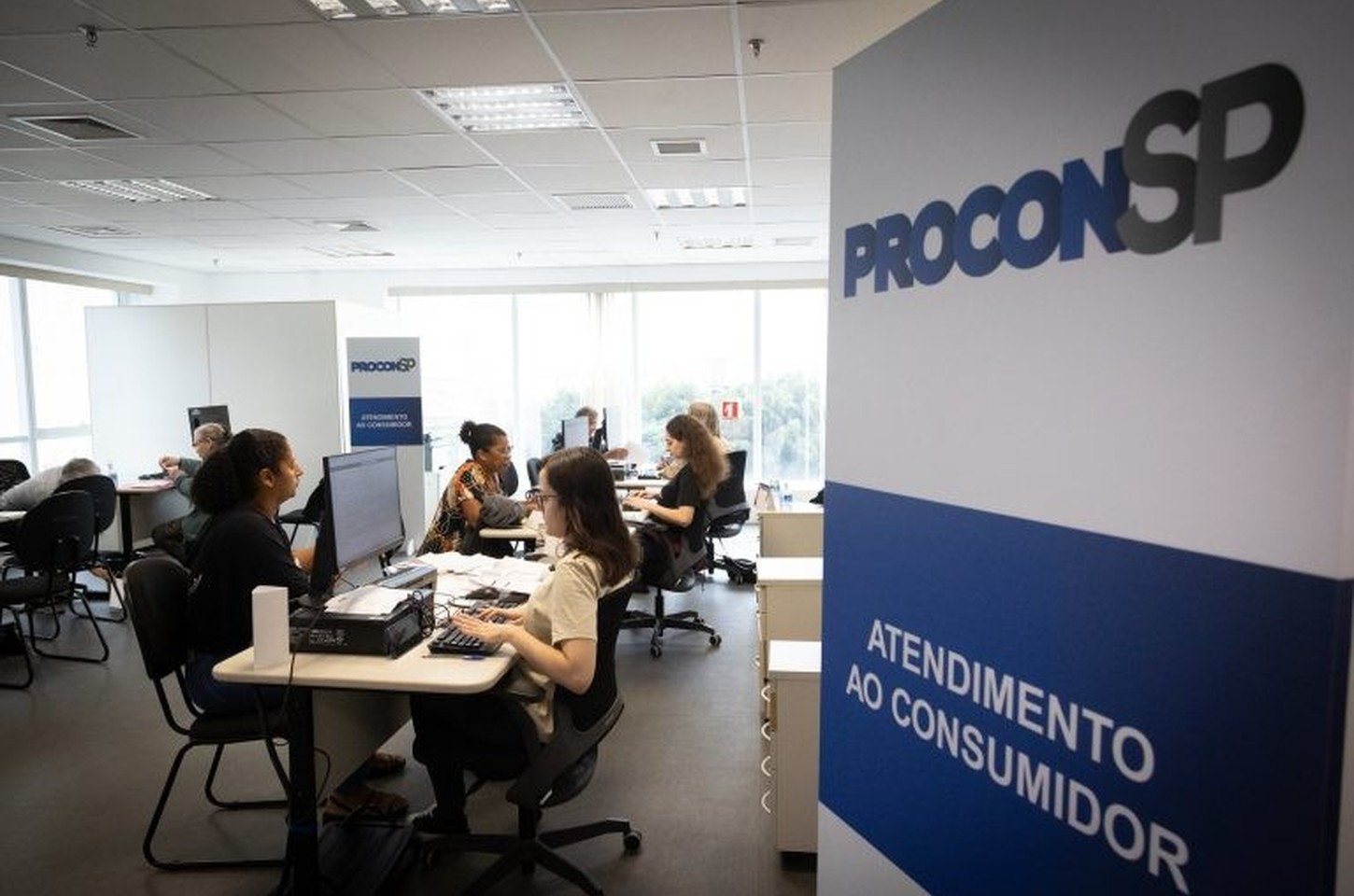 Acordos com superendividados crescem 42% em SP; Procon registra 1 mil em 2025