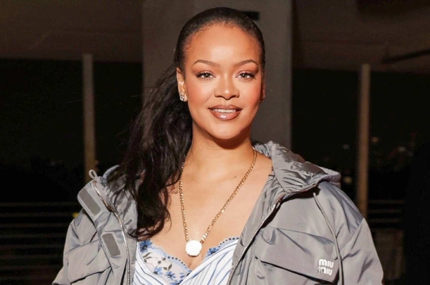 Acusada de atirar contra mansão de Rihanna se declara inocente em tribunal