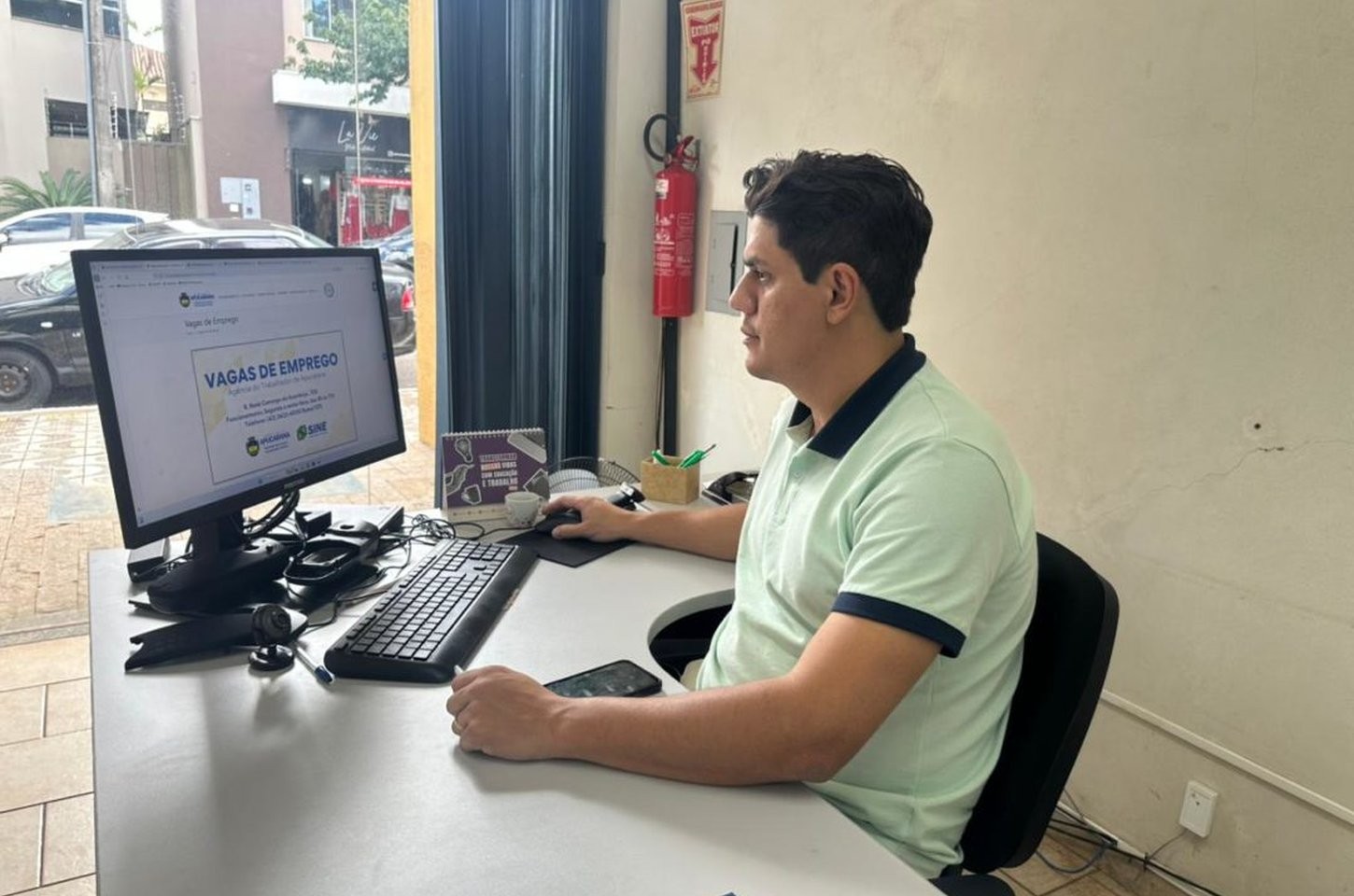 Agência do Trabalhador de Apucarana capta 2.205 vagas e gera 1.584 contratações em 2024