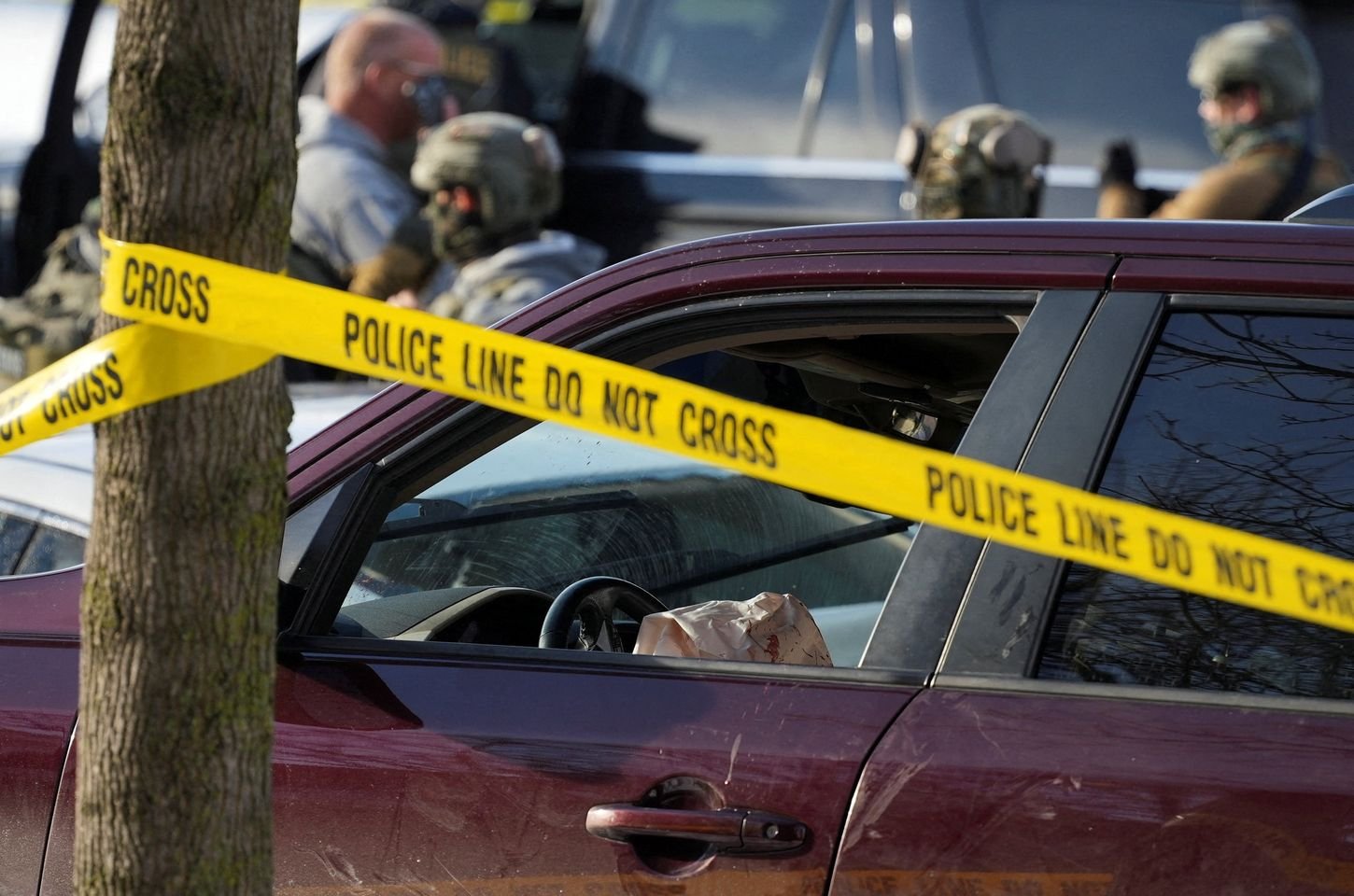 Agente do ICE mata mulher durante operação em Minneapolis