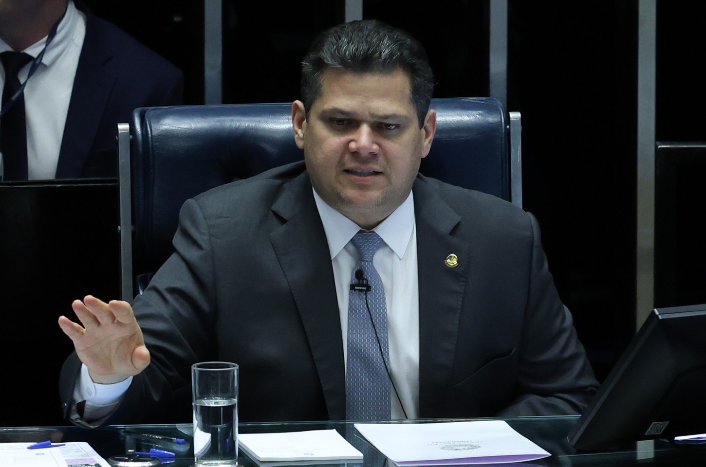 Alcolumbre critica decisão de Gilmar Mendes sobre impeachment no STF