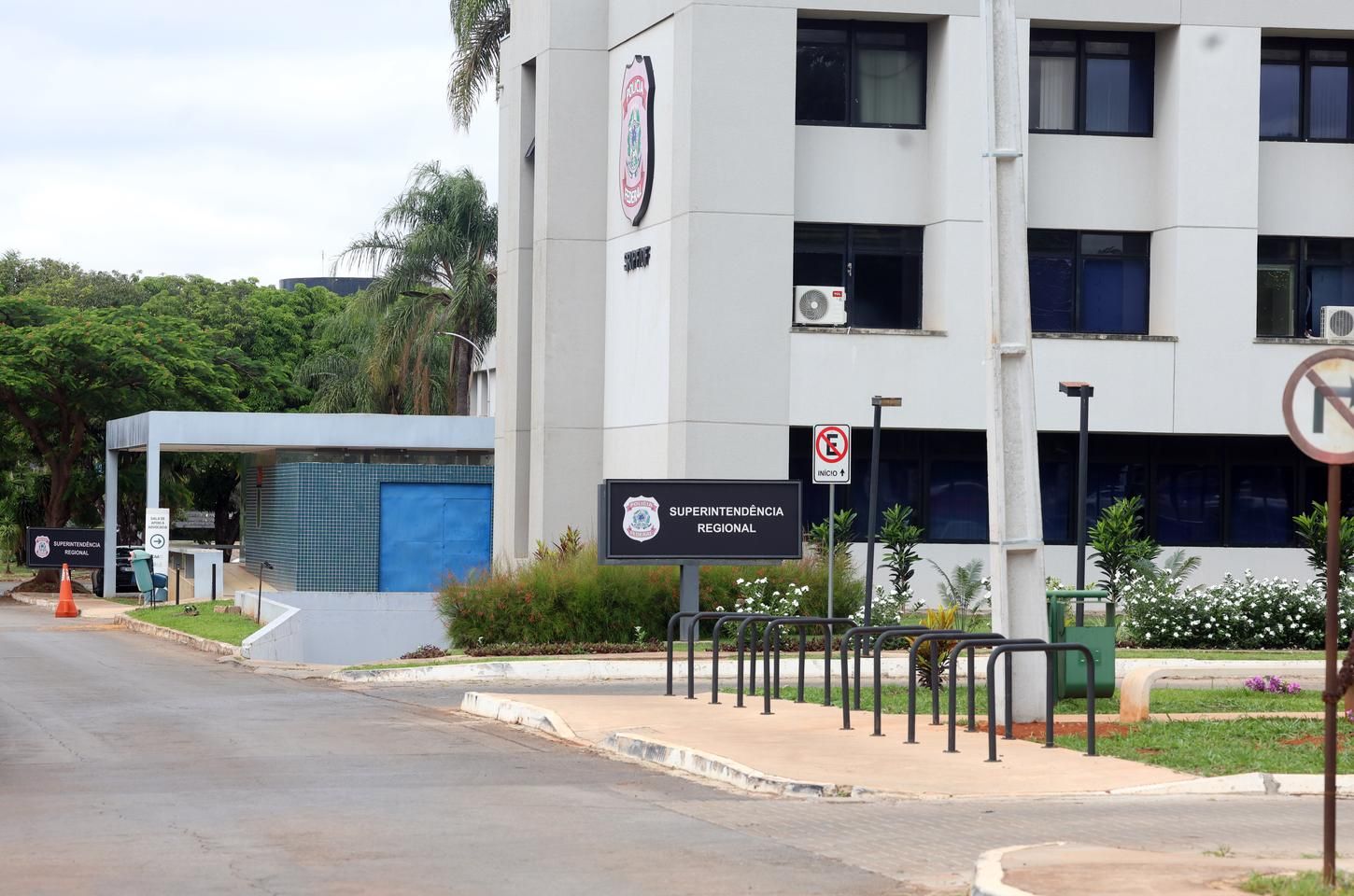 Alexandre de Moraes determina execução de penas de condenados por trama golpista