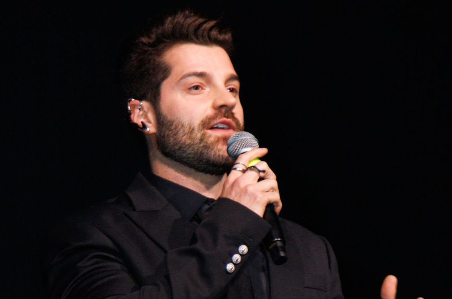 Alok doa 9 toneladas de suprimentos para vítimas das chuvas em Minas Gerais