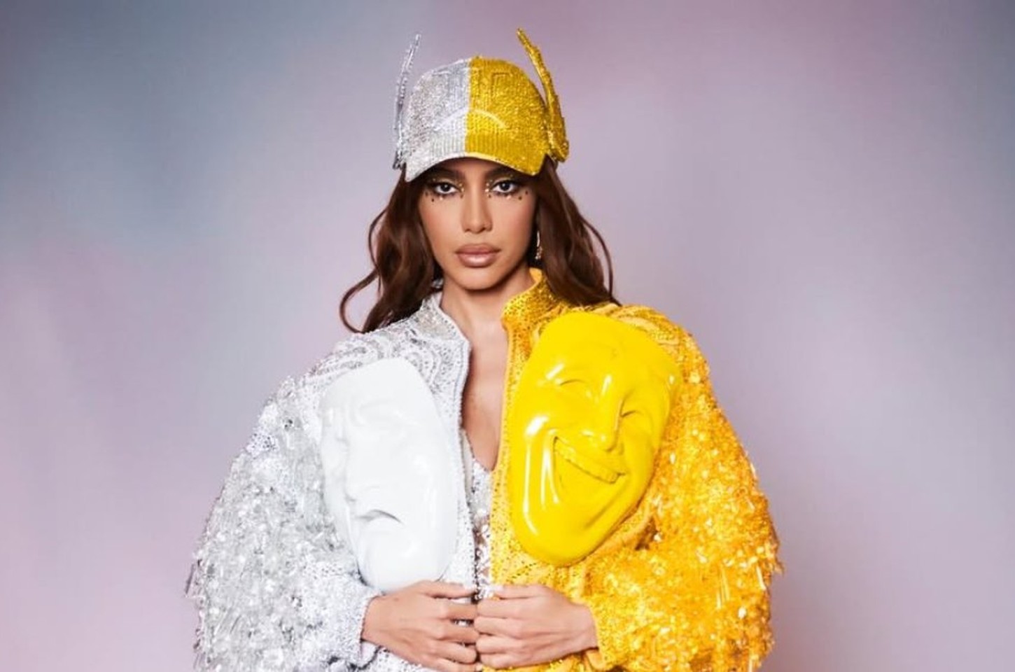 Anitta assina com agência AWME para expandir carreira global