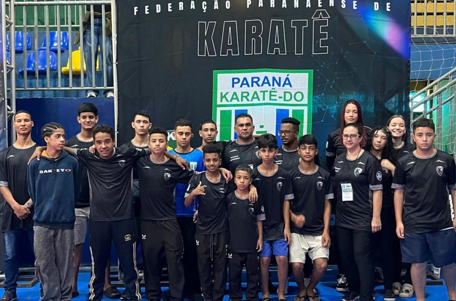Apucarana brilha na 1ª etapa do Paranaense de Karatê e celebra 15 medalhas