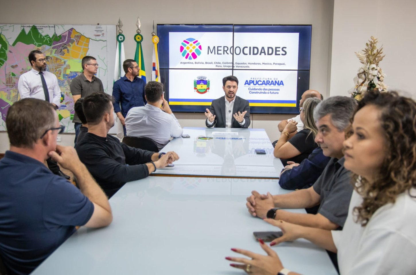 Apucarana integra rede internacional Mercocidades para ampliar mercado têxtil na América Latina
