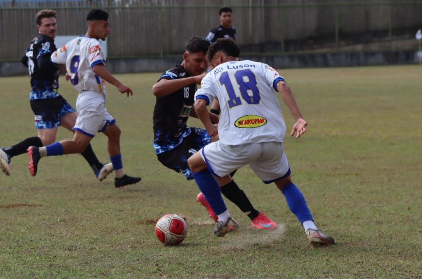 Apucarana sedia fase regional do Paraná Bom de Bola com 19 municípios