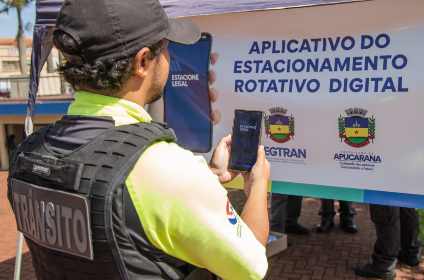 Apucarana substitui ticket de papel por sistema digital de estacionamento