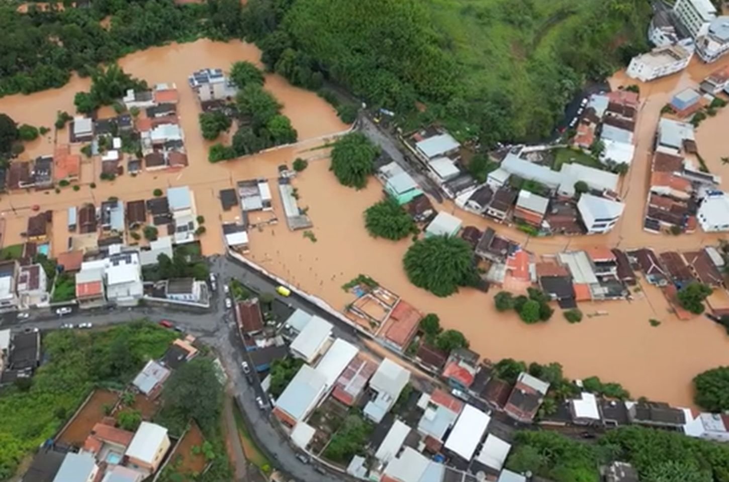 Aquecimento do Atlântico intensifica chuvas extremas no Brasil