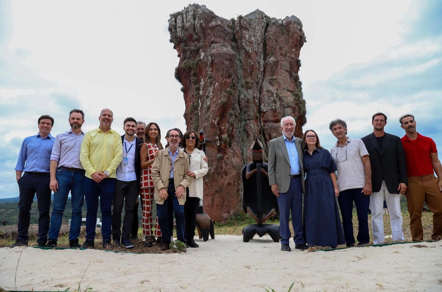 Arte e natureza se encontram no Parque Vila Velha em Ponta Grossa
