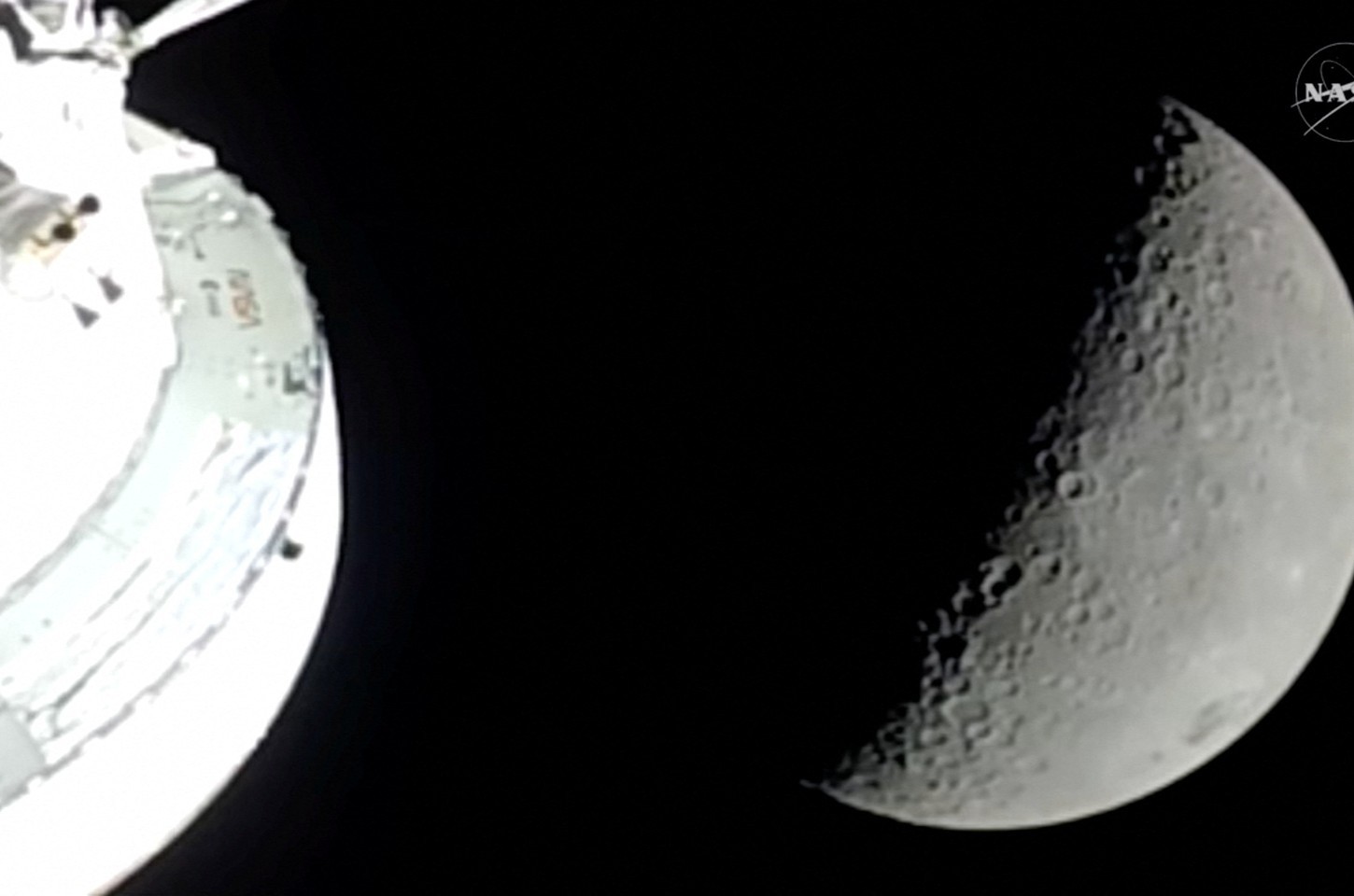 Artemis 2 bate recorde histórico e se aproxima do lado oculto da Lua