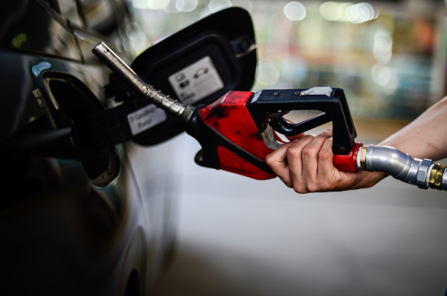 Aumento do diesel expõe vulnerabilidade do setor de combustíveis, diz FUP
