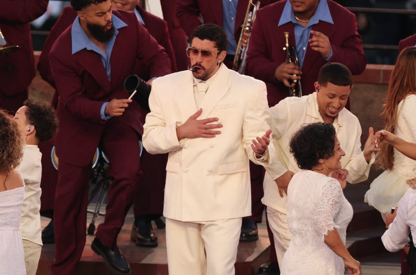 Bad Bunny dispara 27% em streams após show no Super Bowl