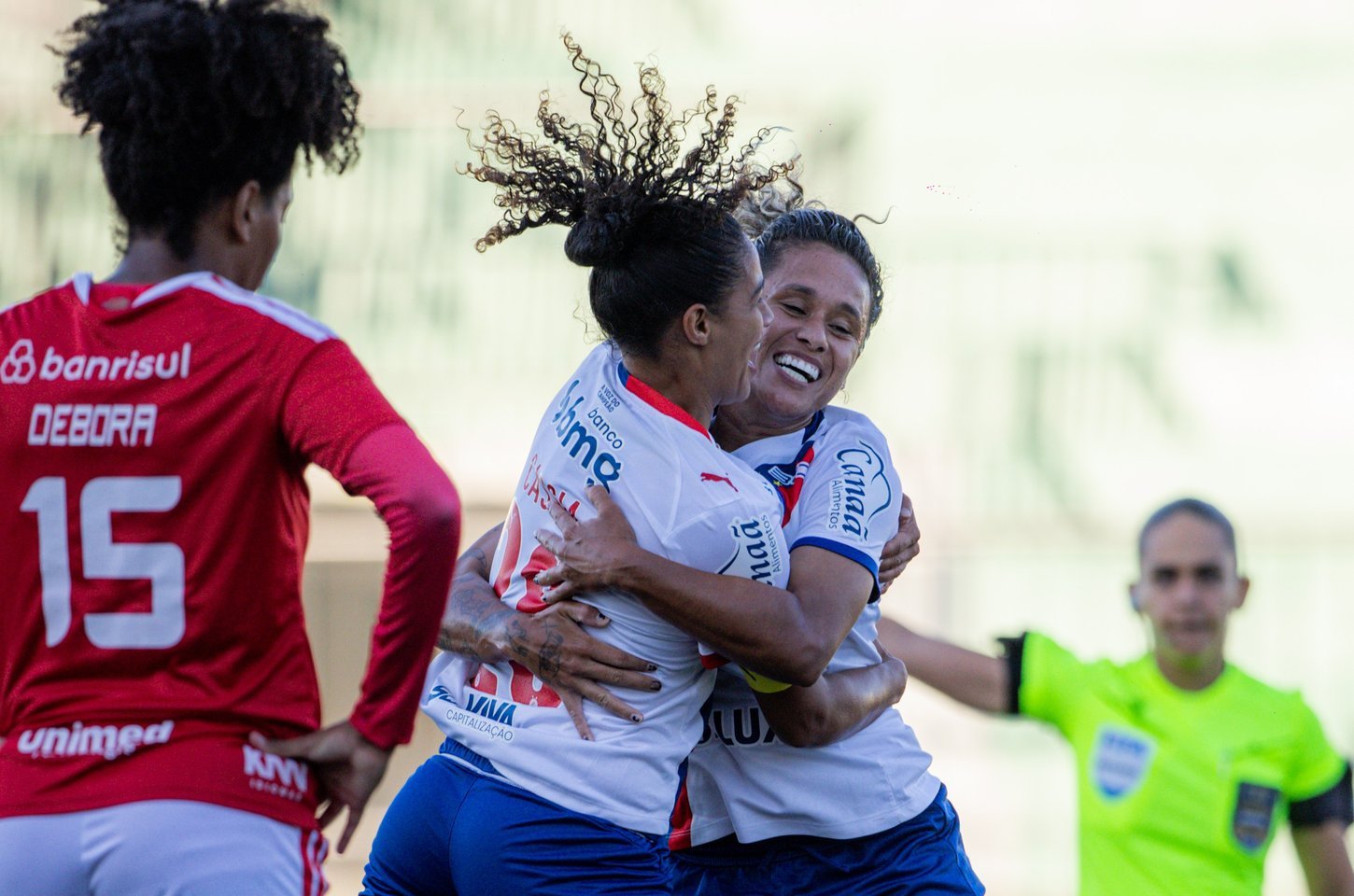 Bahia vence Internacional e assume quarto lugar no Brasileirão Feminino