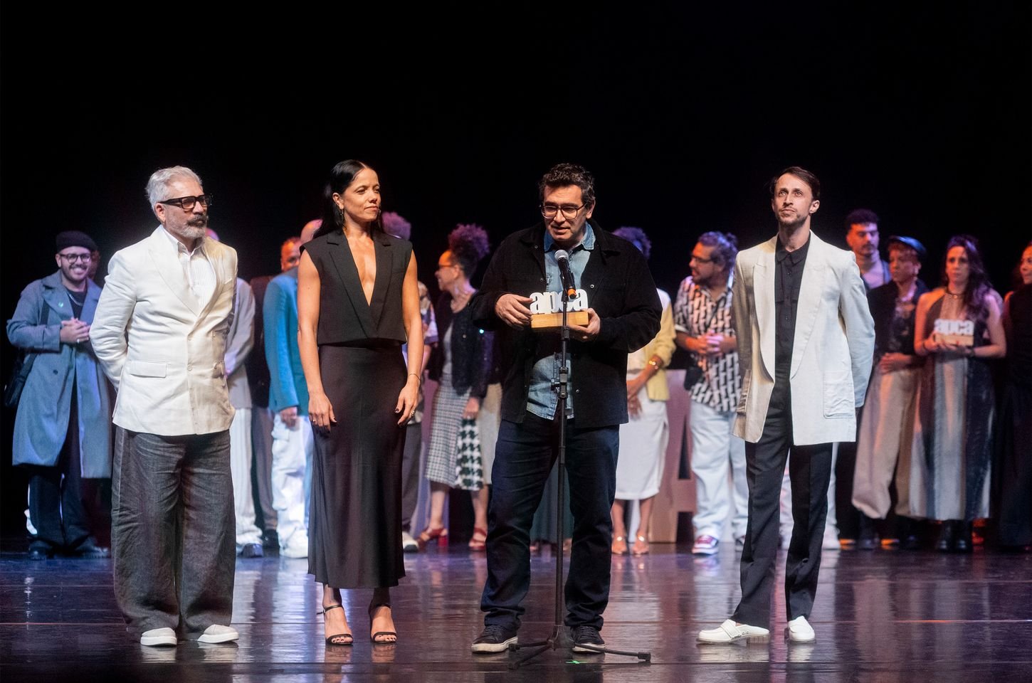Balé Teatro Guaíra conquista prêmio APCA de melhor elenco por 'Contraponto'