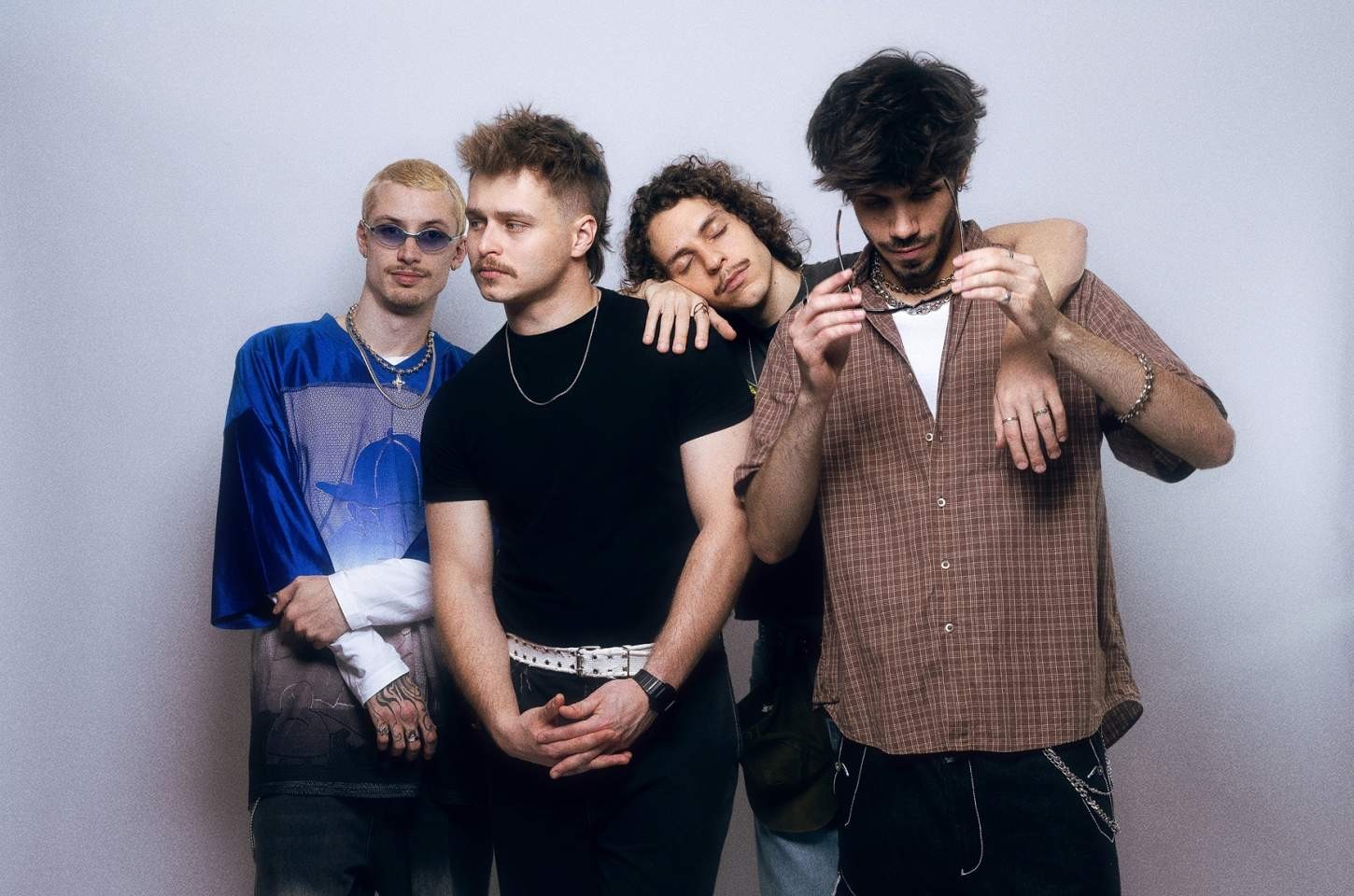 Banda O Boto lança “Assiar” e avança na construção do álbum de estreia