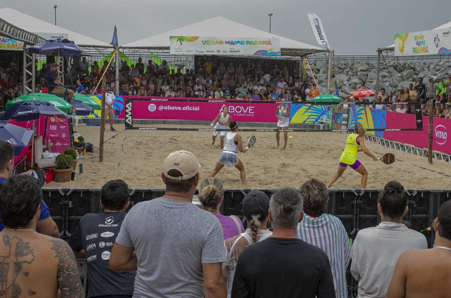 Beach tennis movimenta o litoral paranaense com apoio da Portos do Paraná