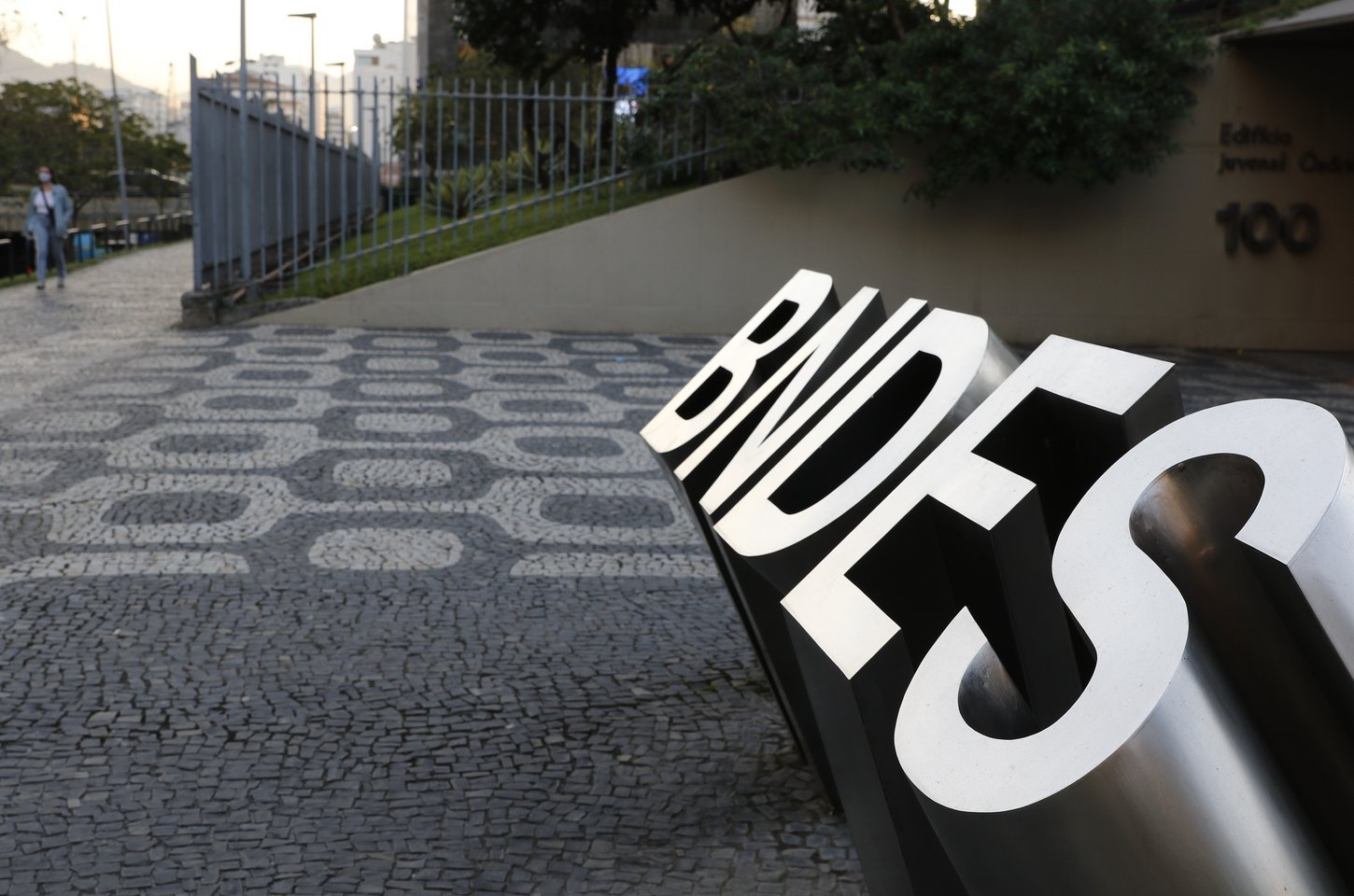 BNDES anuncia R$ 10 bilhões para indústria 4.0 e economia verde