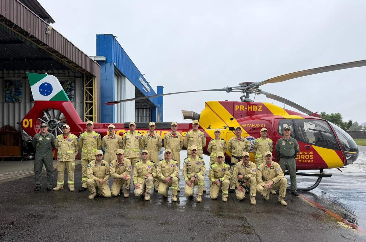 Bombeiros do Paraná iniciam treinamento de novos pilotos de helicóptero