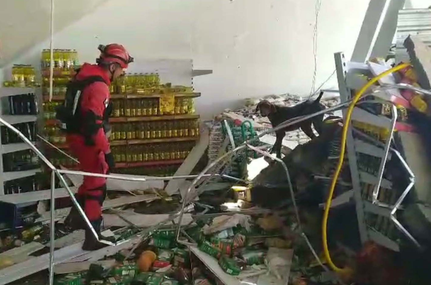 Bombeiros recém-formados atuam em tragédia após tornado no Paraná
