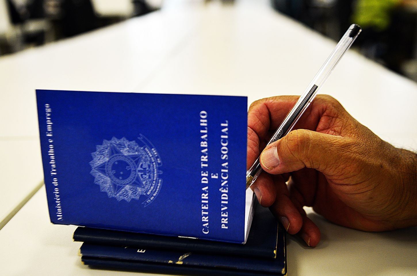 Brasil atinge recorde de trabalhadores contribuindo para a previdência