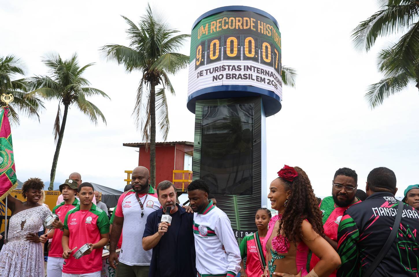 Brasil bate recorde e atinge 9 milhões de turistas internacionais em 2025