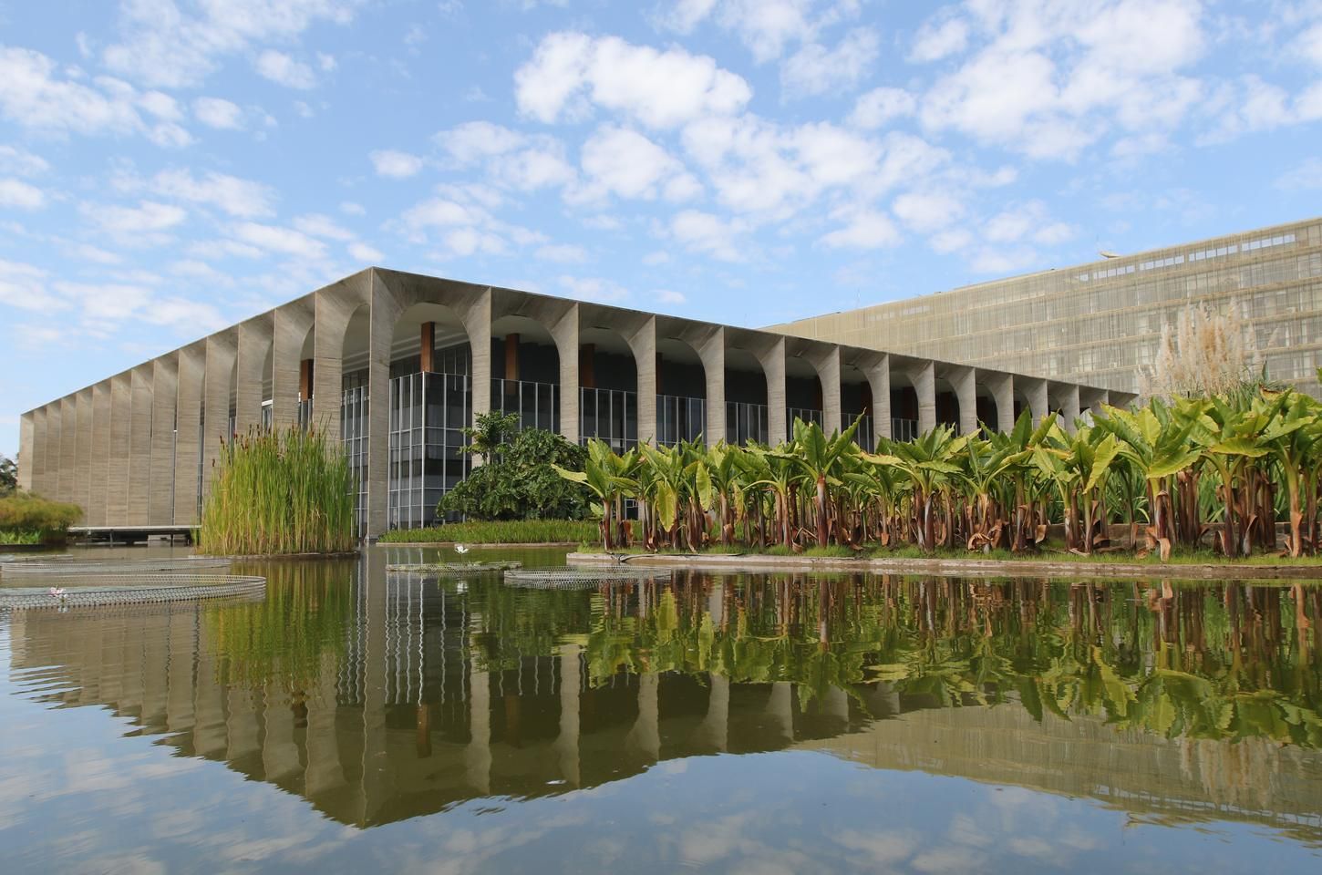 Brasil condena ataques de Israel ao Líbano após cessar-fogo anunciado