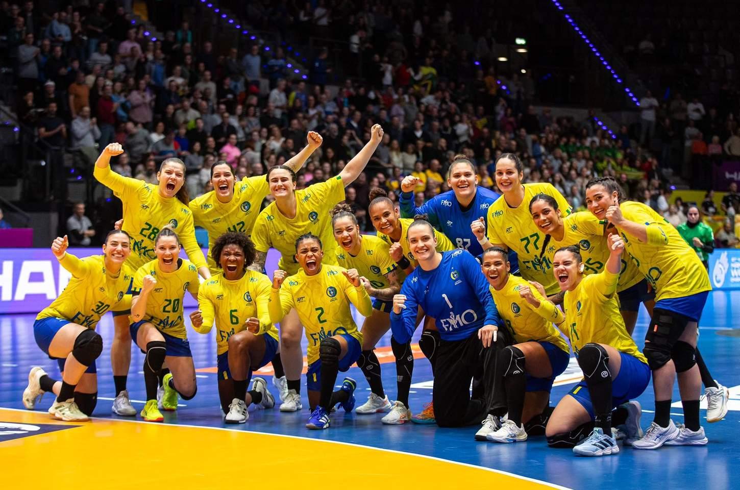 Brasil goleia Cuba na estreia do Mundial de Handebol Feminino