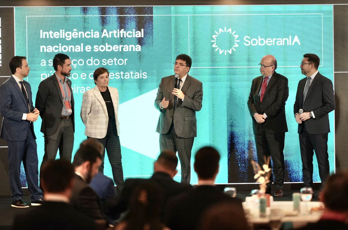 Brasil lança SoberanIA, primeiro ecossistema comercial de IA generativa em português