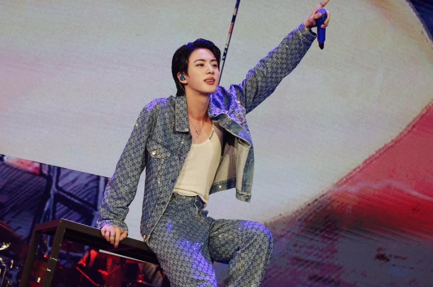 Brasil recebe filme da turnê solo de Jin do BTS em dezembro de 2025