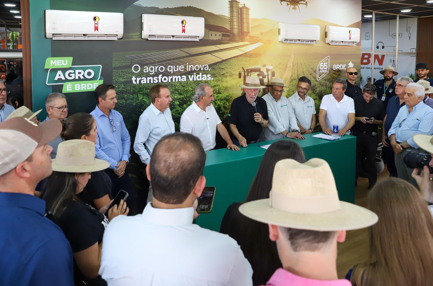 BRDE amplia acesso ao crédito no Paraná com convênios no Show Rural