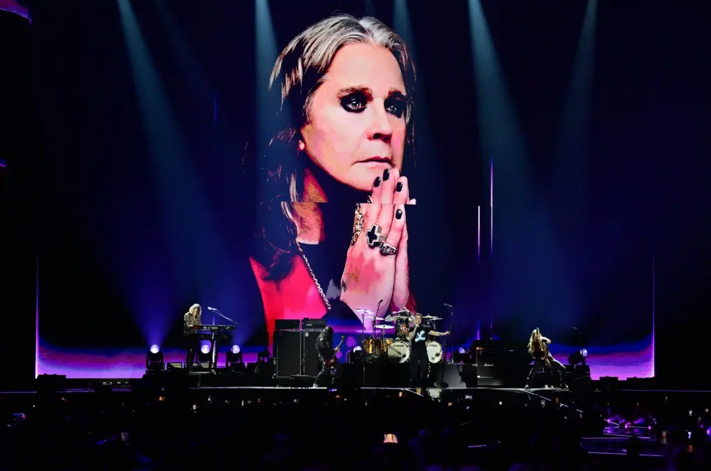 BRIT Awards 2026 homenageia Ozzy Osbourne com prêmio póstumo e show emocionante