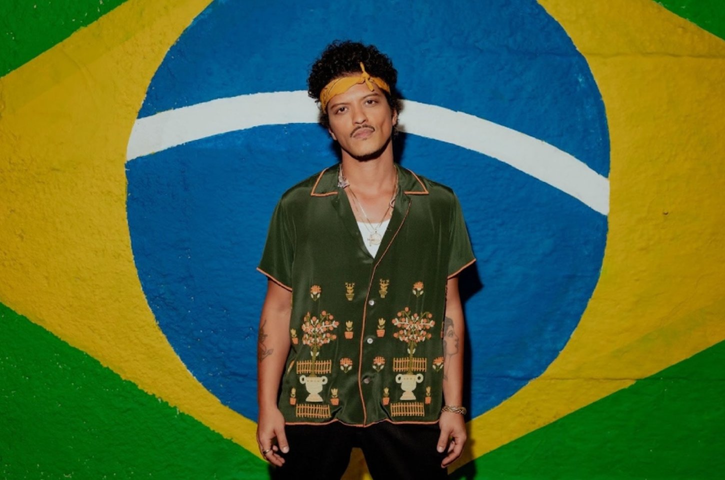 Bruno Mars anuncia turnê mundial 'The Romantic' com Anderson .Paak