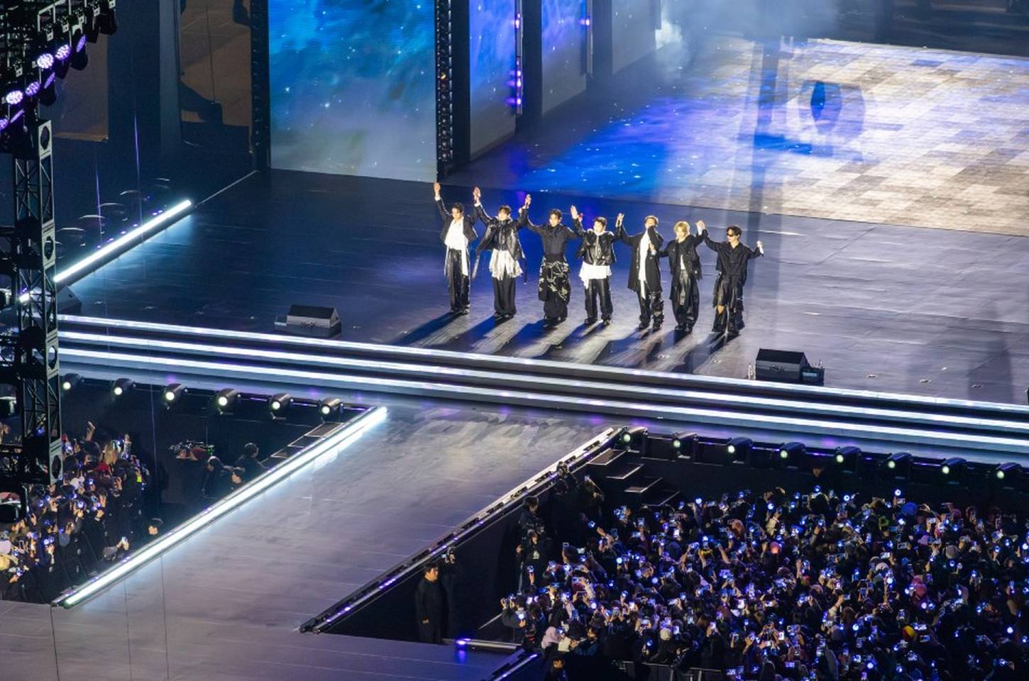 BTS agradece a fãs e autoridades após histórico show de retorno em Seul
