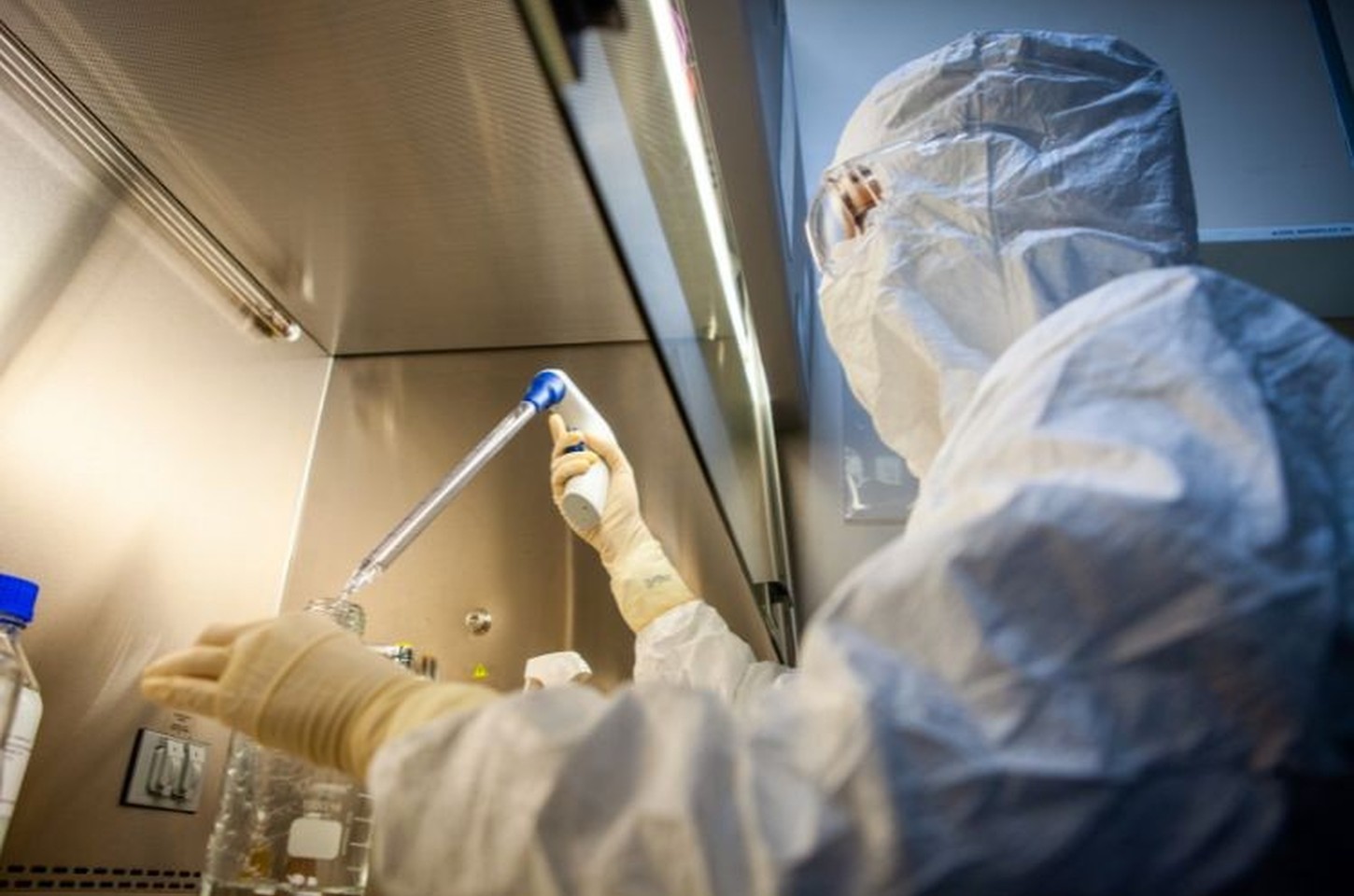 Butantan e parceira dos EUA desenvolvem terapia inovadora contra febre amarela