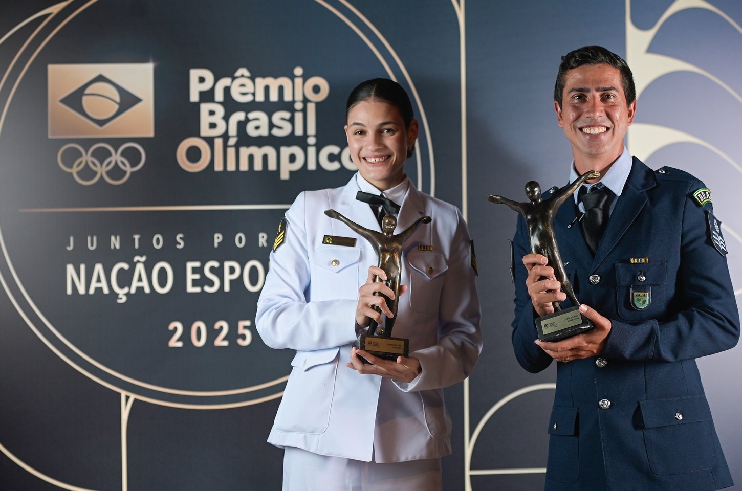 Caio Bonfim e Maria Clara Pacheco brilham no Prêmio Brasil Olímpico 2025