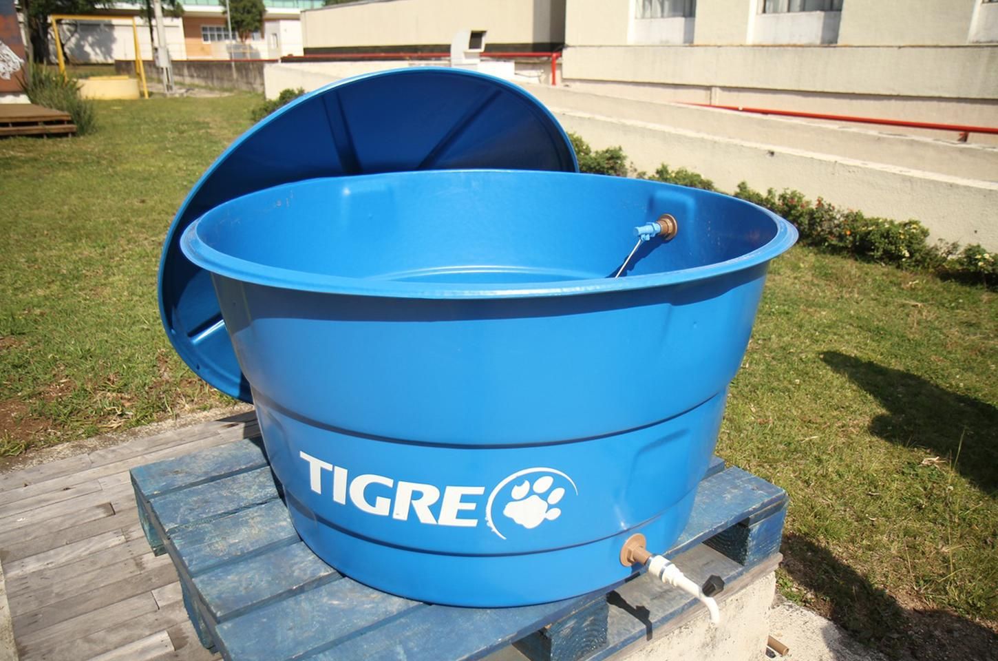 Caixa d'água ainda é realidade distante para parte dos paranaenses