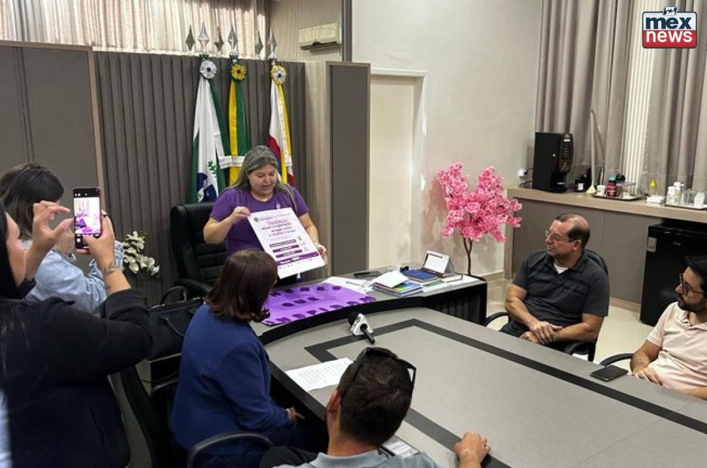 Câmara de Apucarana lança campanha Agosto Lilás 2025