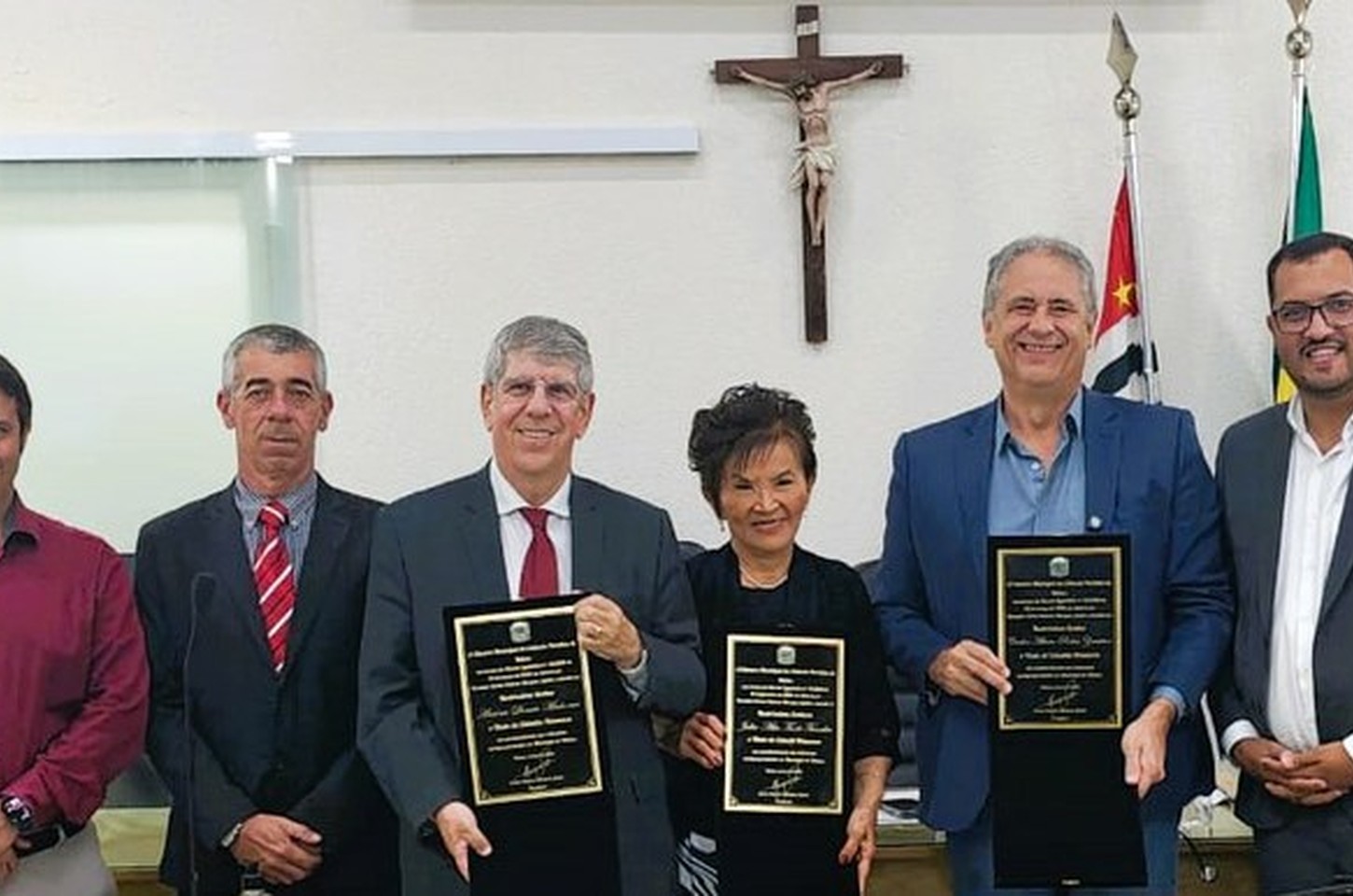 Câmara de Ibiúna concede Títulos de Cidadania a jornalista e deputados