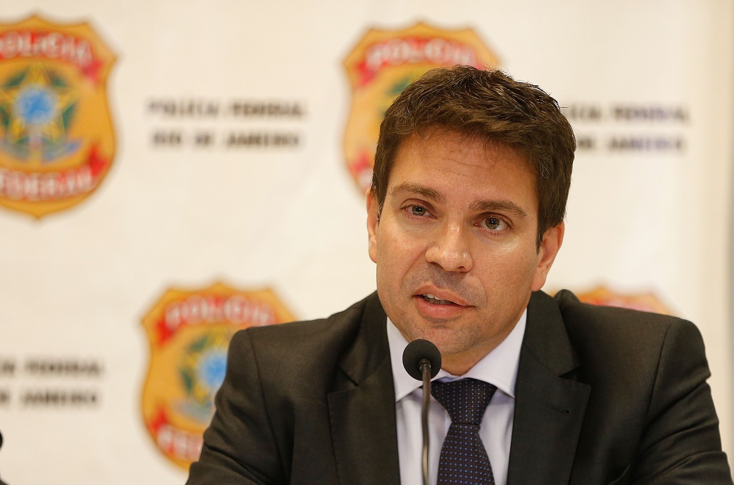 Câmara diz não ter sido comunicada sobre saída de Ramagem do país