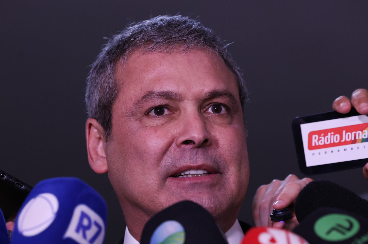 Câmara vota projeto que reduz penas de condenados por atos golpistas