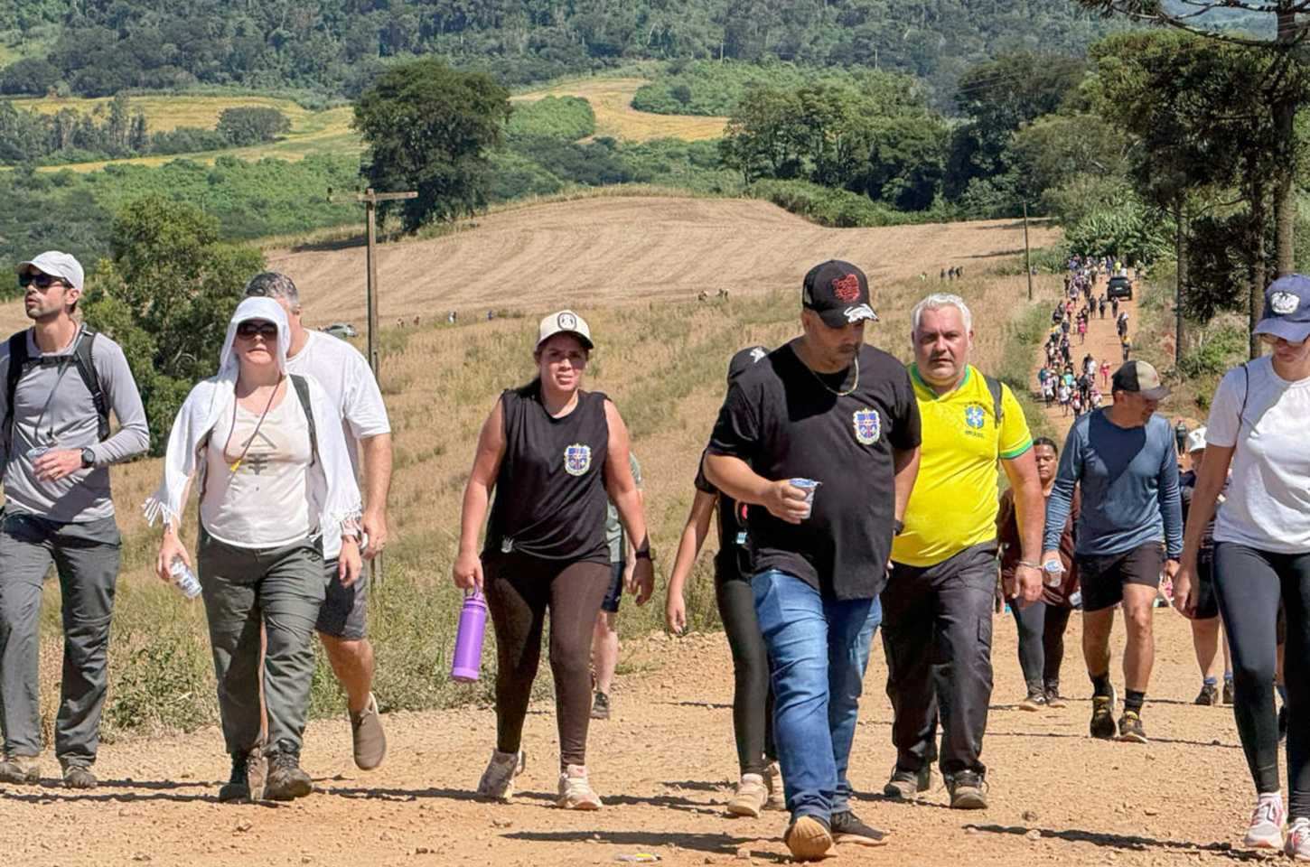 Caminhada na Natureza reúne mais de mil pessoas em Apucarana