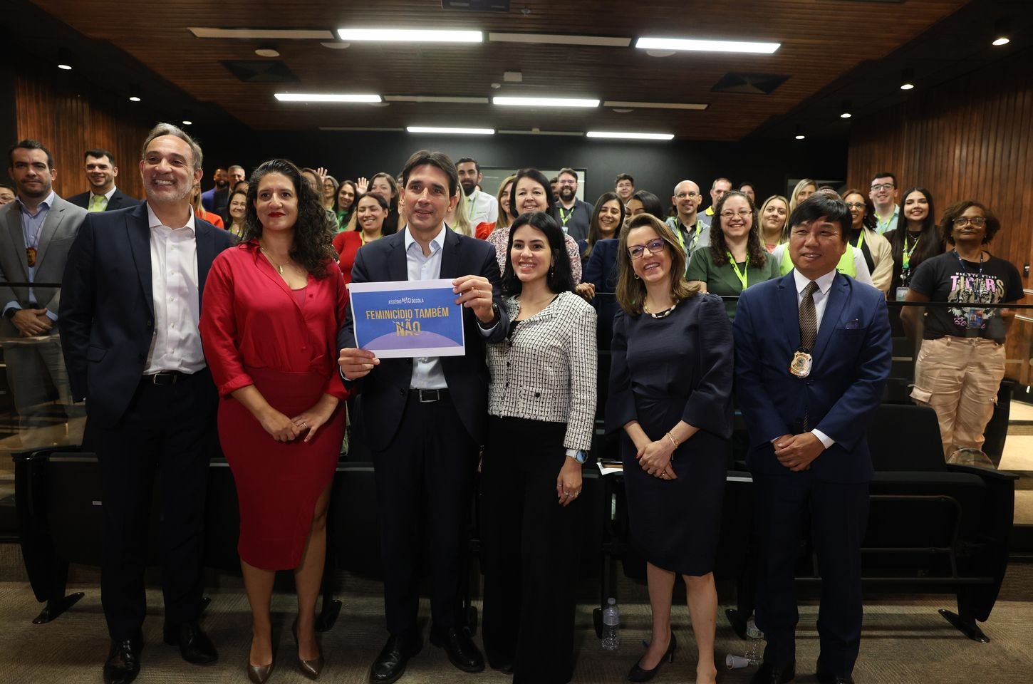 Campanha contra assédio e feminicídio chega aos aeroportos do Brasil
