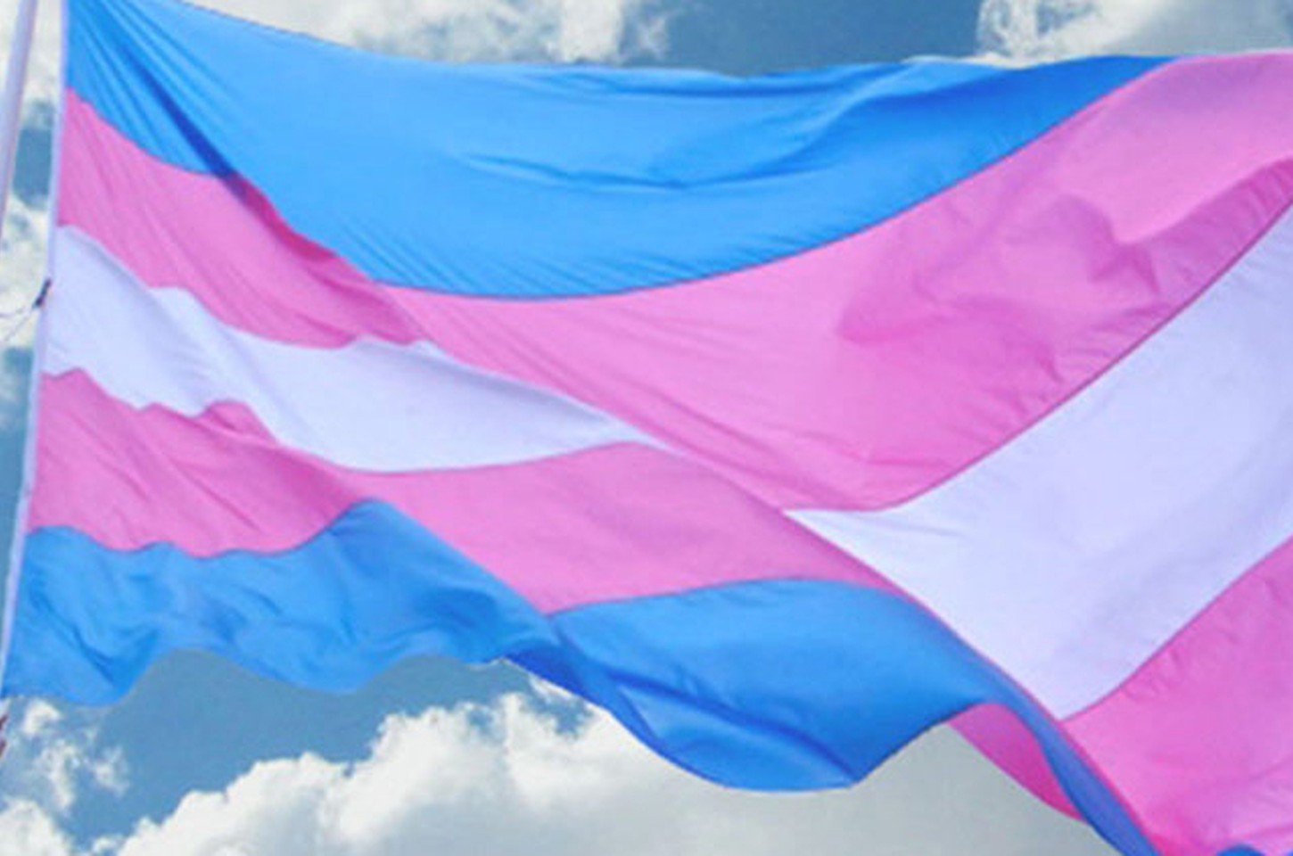 Câncer impulsiona homem trans a assumir identidade e revela barreiras na saúde