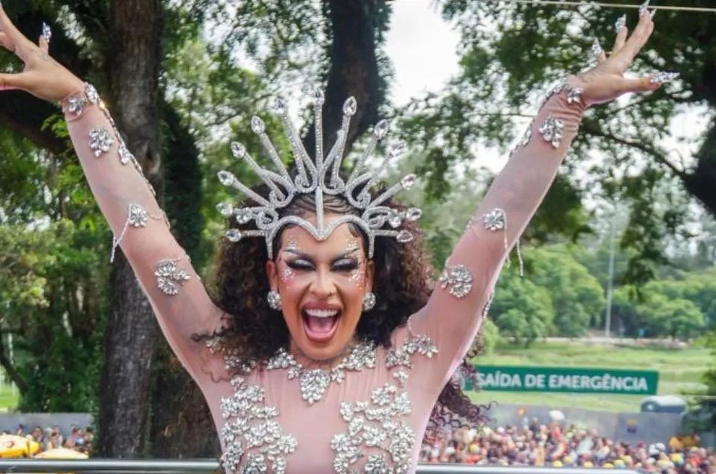 Carnaval 2026: Lauana Prado revela sexo do bebê em show no Ibirapuera