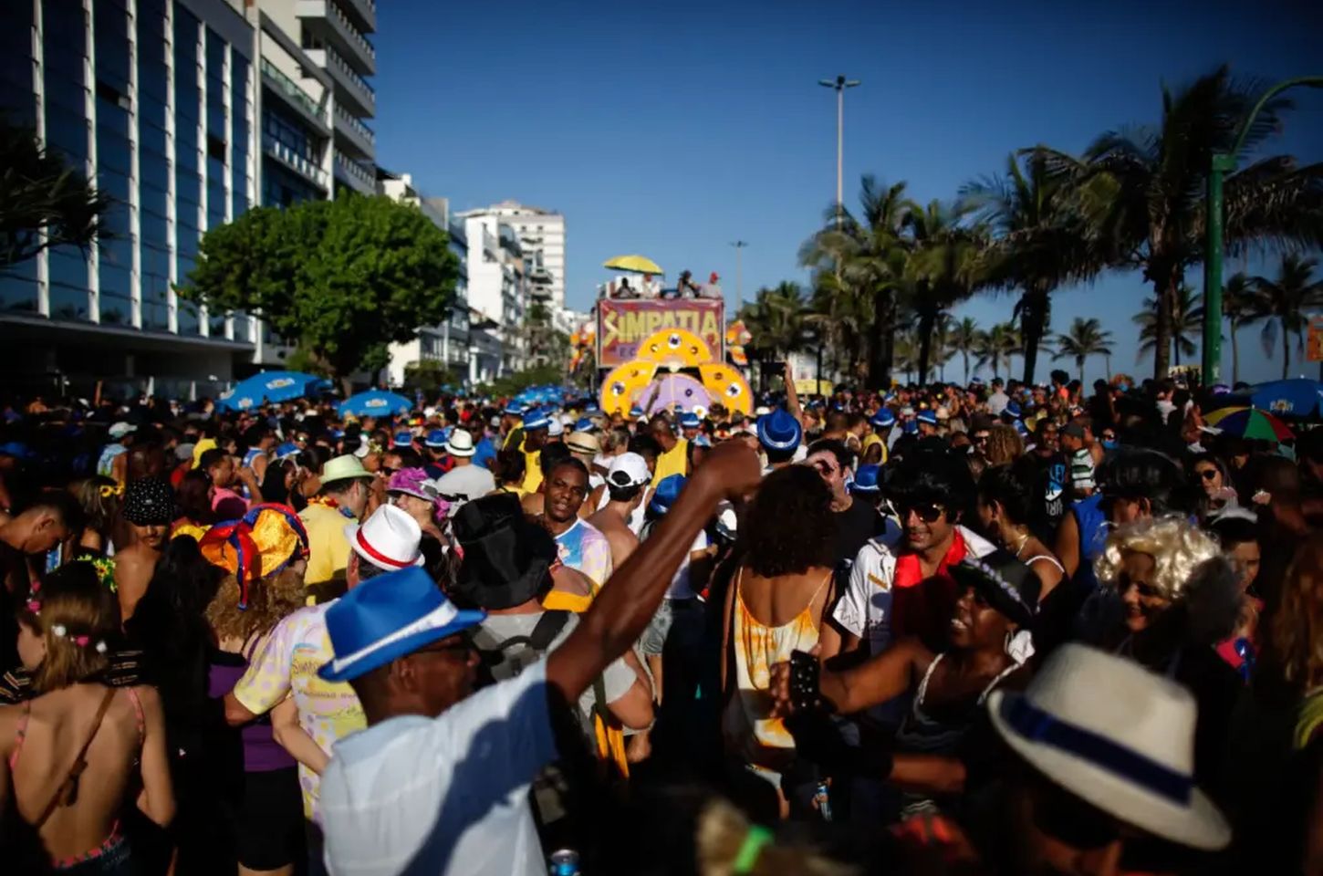 Carnaval 2026 no Rio: programação promete agitar a cidade com centenas de desfiles