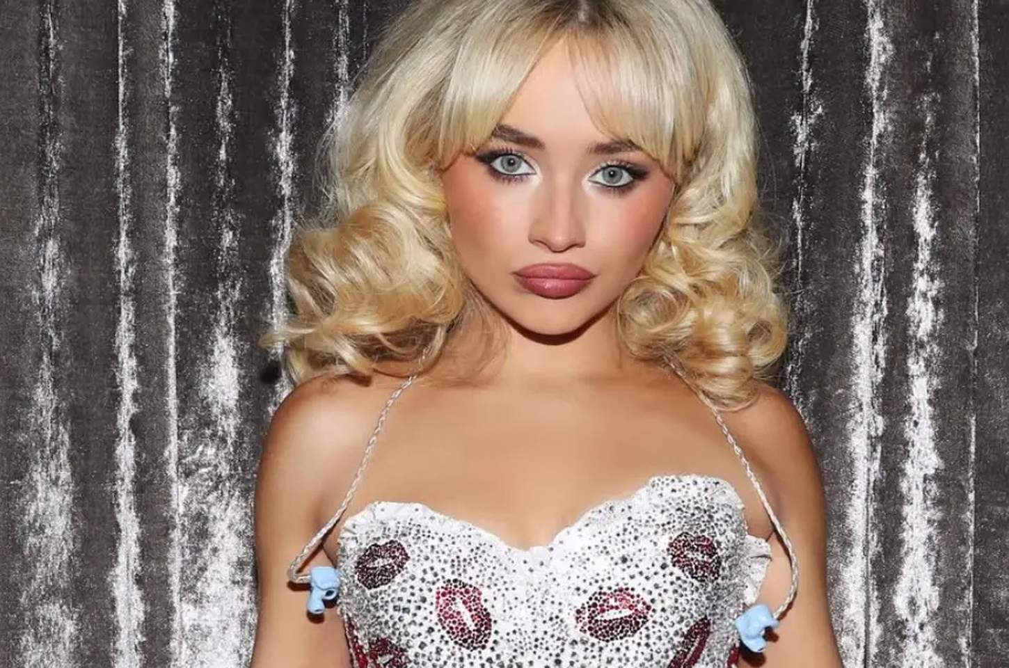 Casa Branca de Trump usa imagem de Sabrina Carpenter em vídeo anti-imigração