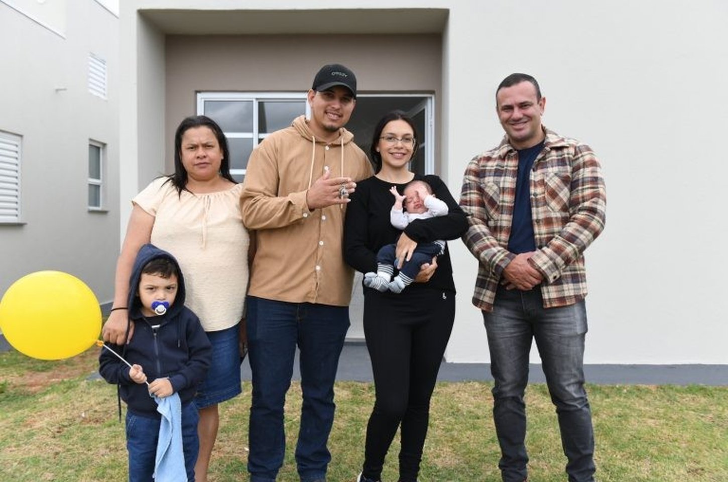 Casa Paulista entrega 97 moradias em Itapetininga com subsídio de R$ 13 mil